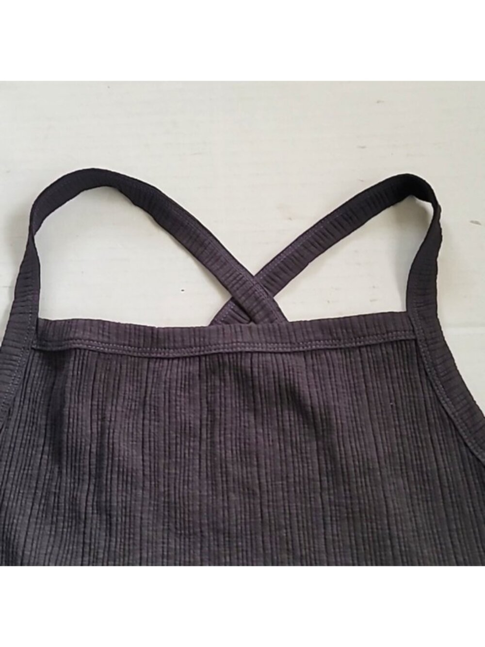 Crop Top Size XXL - Picture 2 of 2